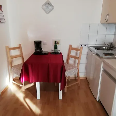 Ferienwohnung Haus zur Traube Klotten Exterior foto